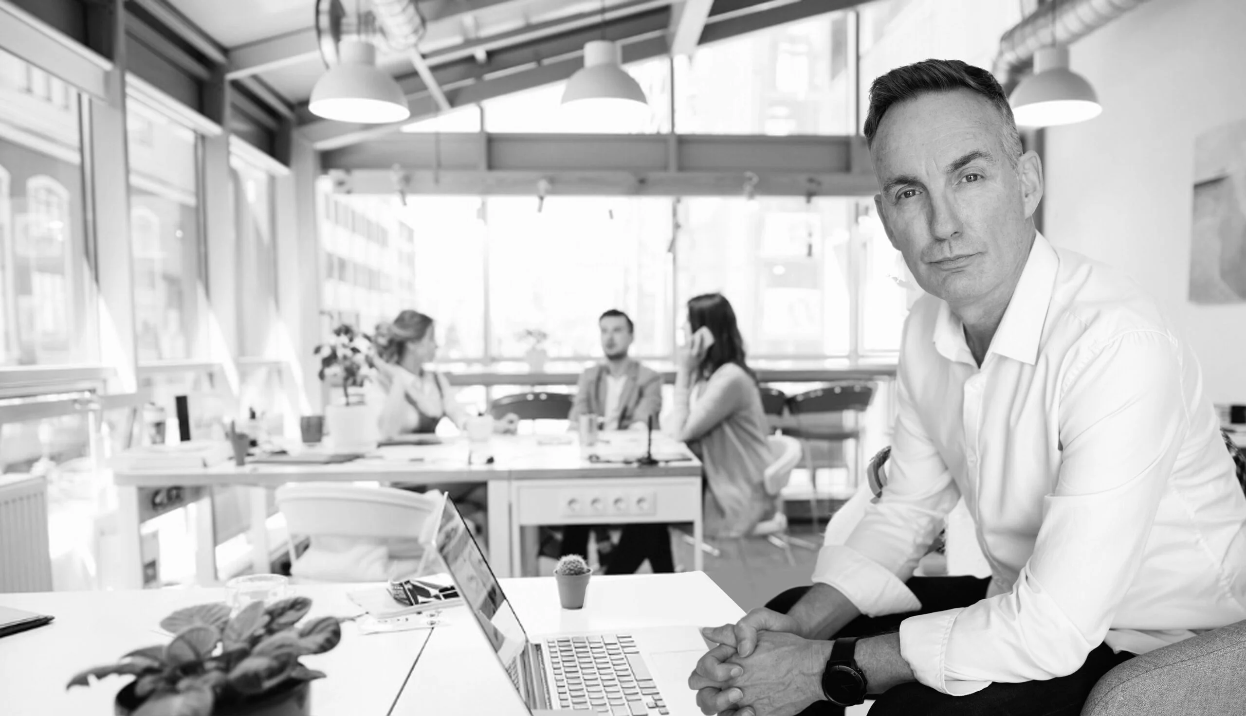 Immagin Creative team | Featured image for the How to Choose the Right Market Research Firm for Your Business blog.